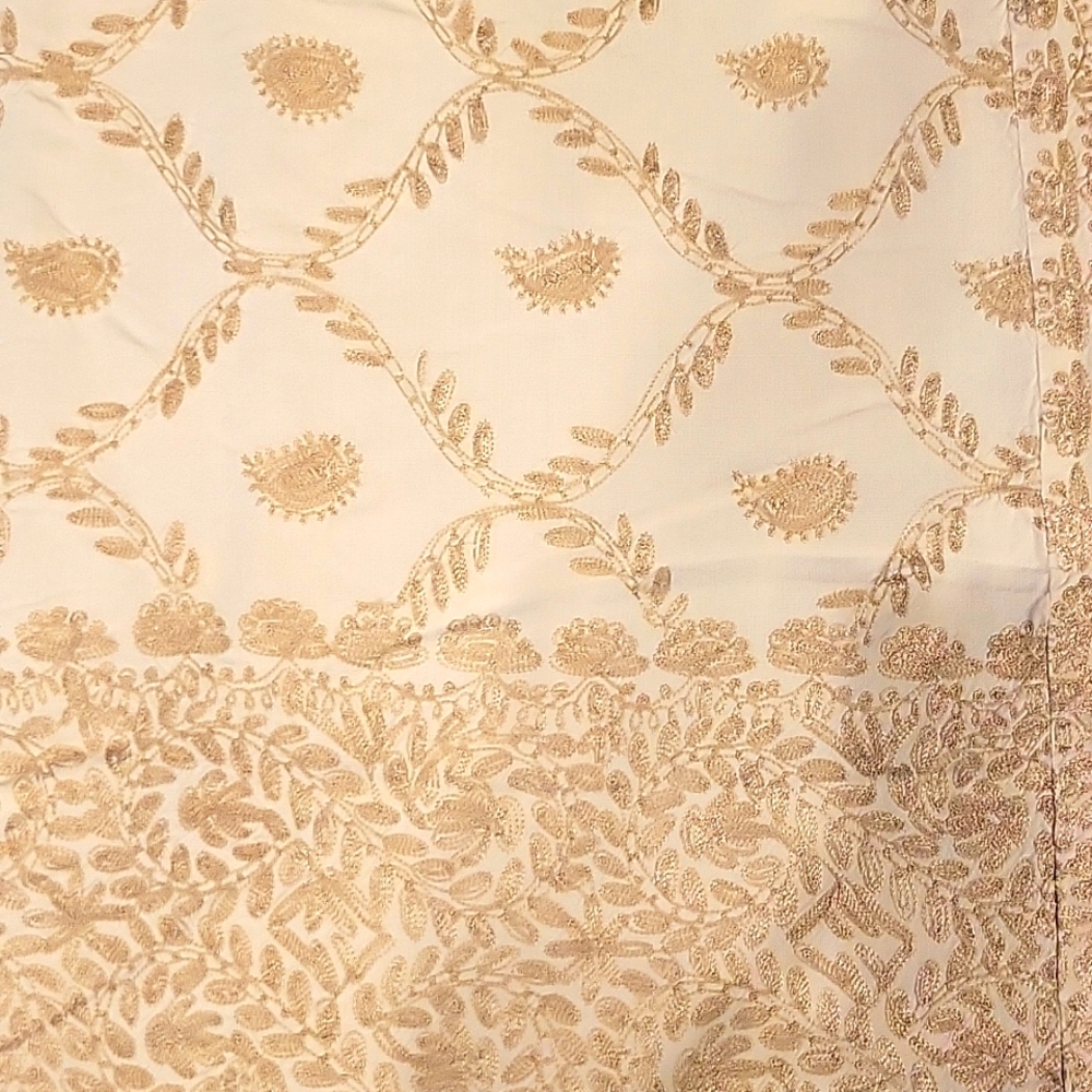 1960's MIDDLE EASTERN Embroidered 96"x 54" table or Bedcover Beautiful Vintage